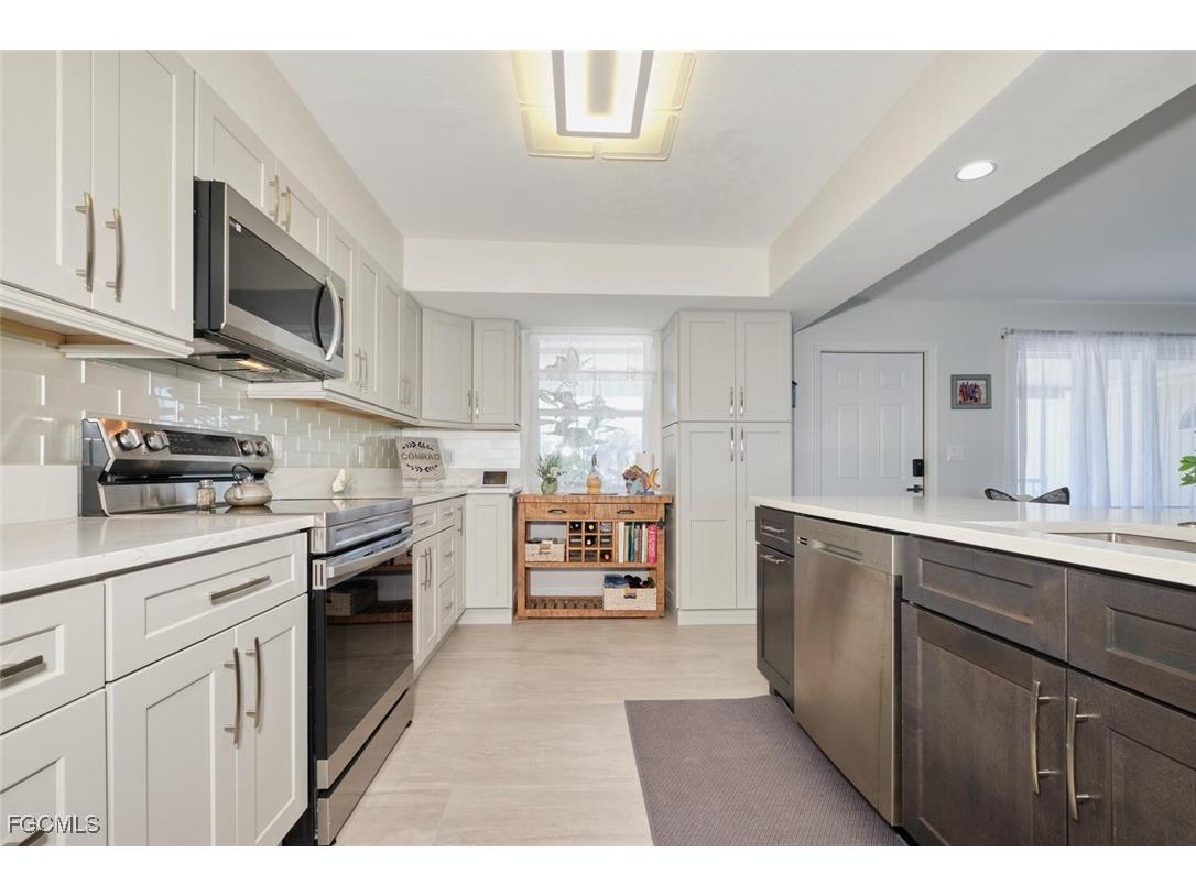 789 San Carlos Drive Fort Myers Beach FL 33931 2026002629 image9