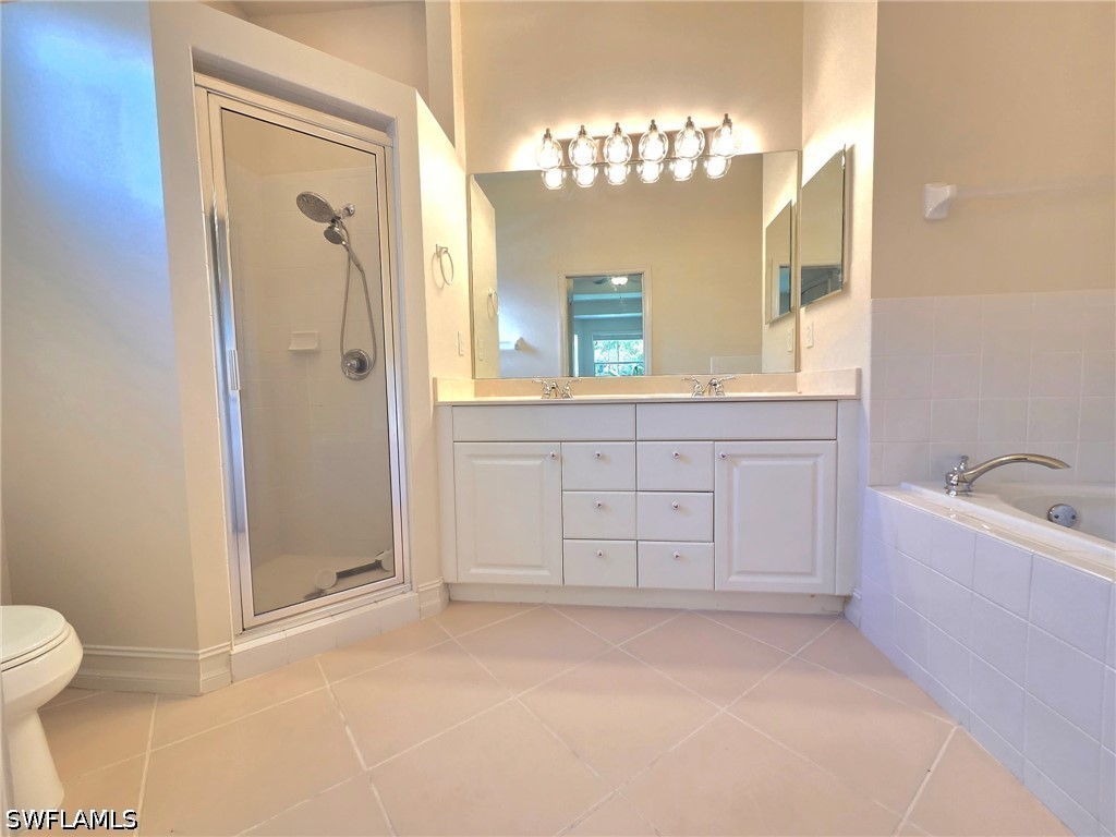 7892 Sanctuary Circle #2 Naples FL 34104 226020723 image14