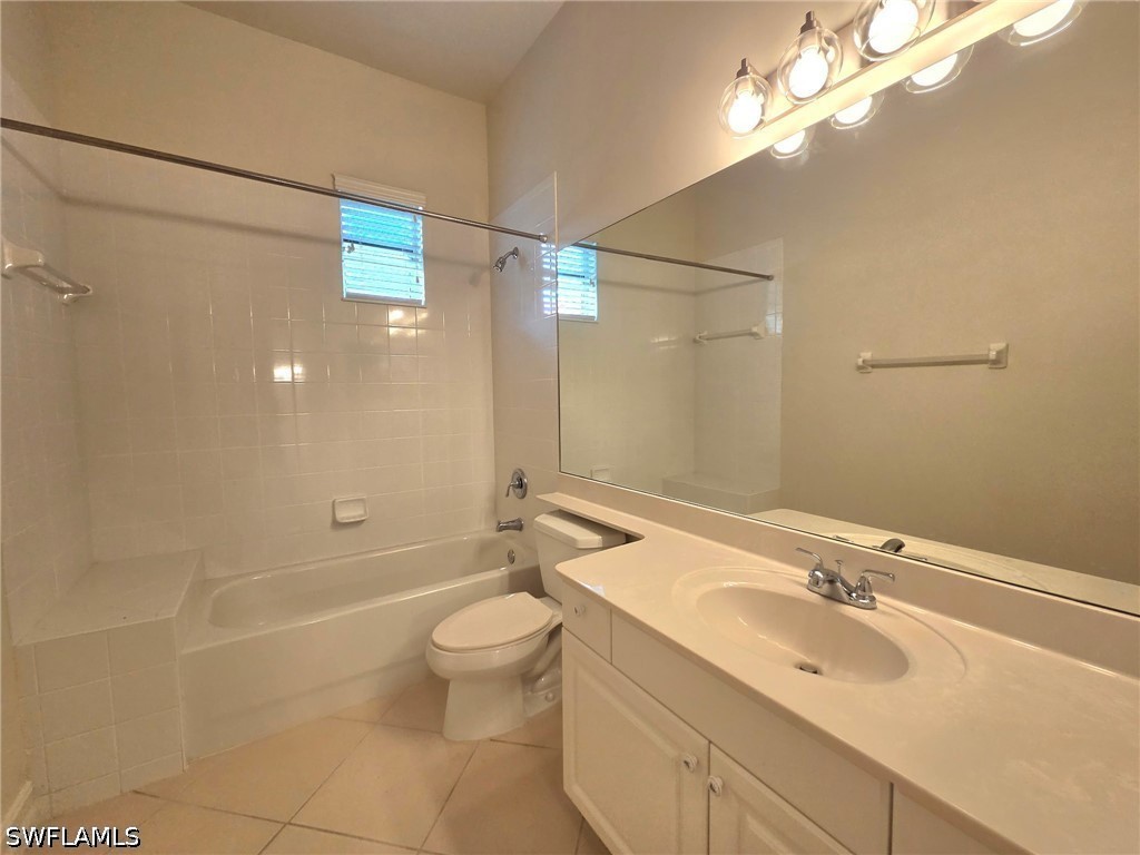7892 Sanctuary Circle #2 Naples FL 34104 226020723 image18