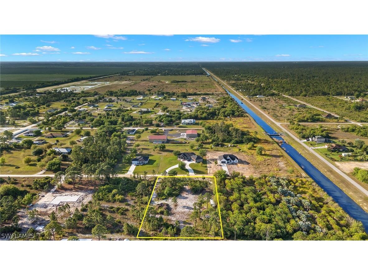 7896 14th Place Labelle FL 33935 224024525 image1