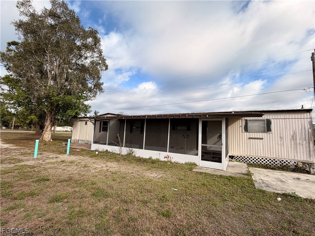 7897 Suncoast Drive North Fort Myers FL 33917 2026013300 image11