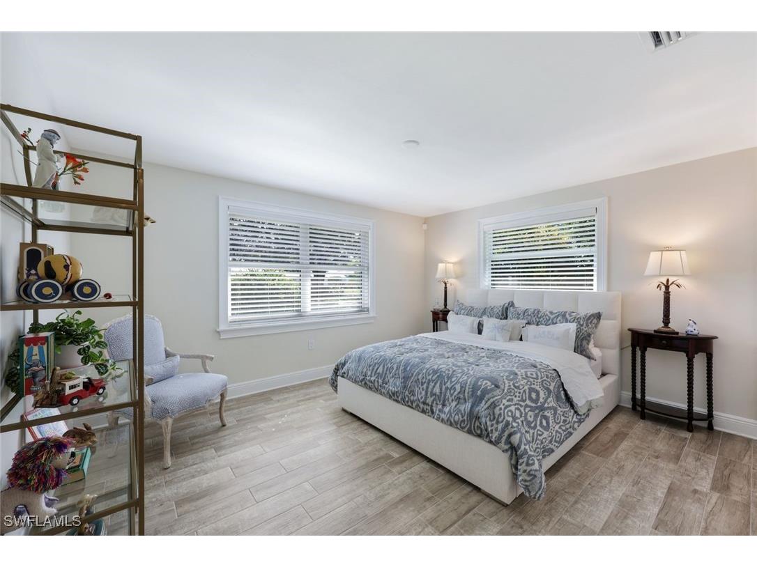 79 Burning Tree Drive Naples FL 34105 225080408 image16