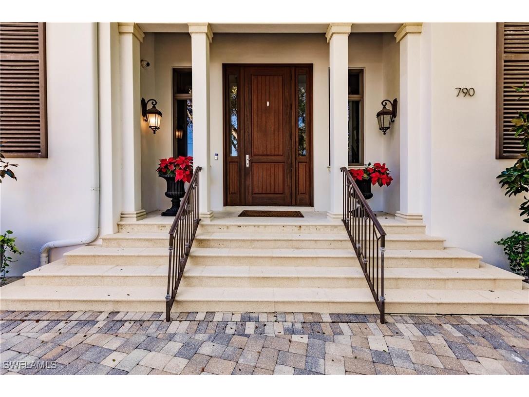 790 18th Avenue S Naples FL 34102 224102826 image14