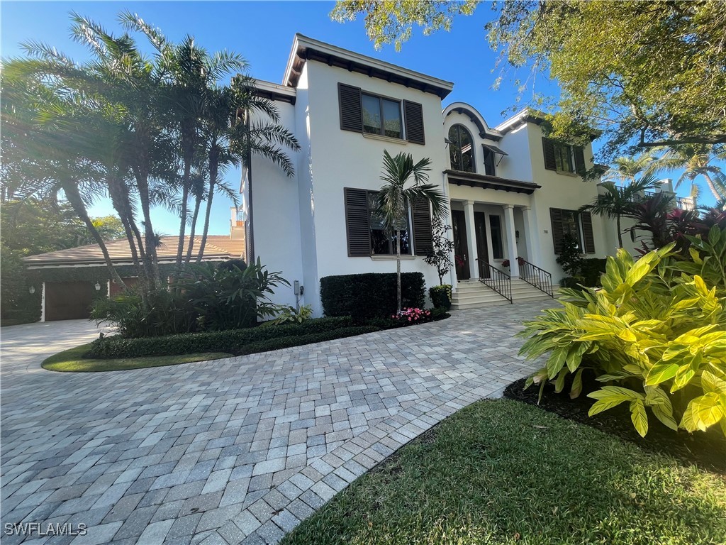 790 18th Avenue S Naples FL 34102 224102826 image2