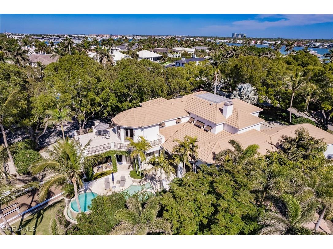 790 18th Avenue S Naples FL 34102 224102826 image9