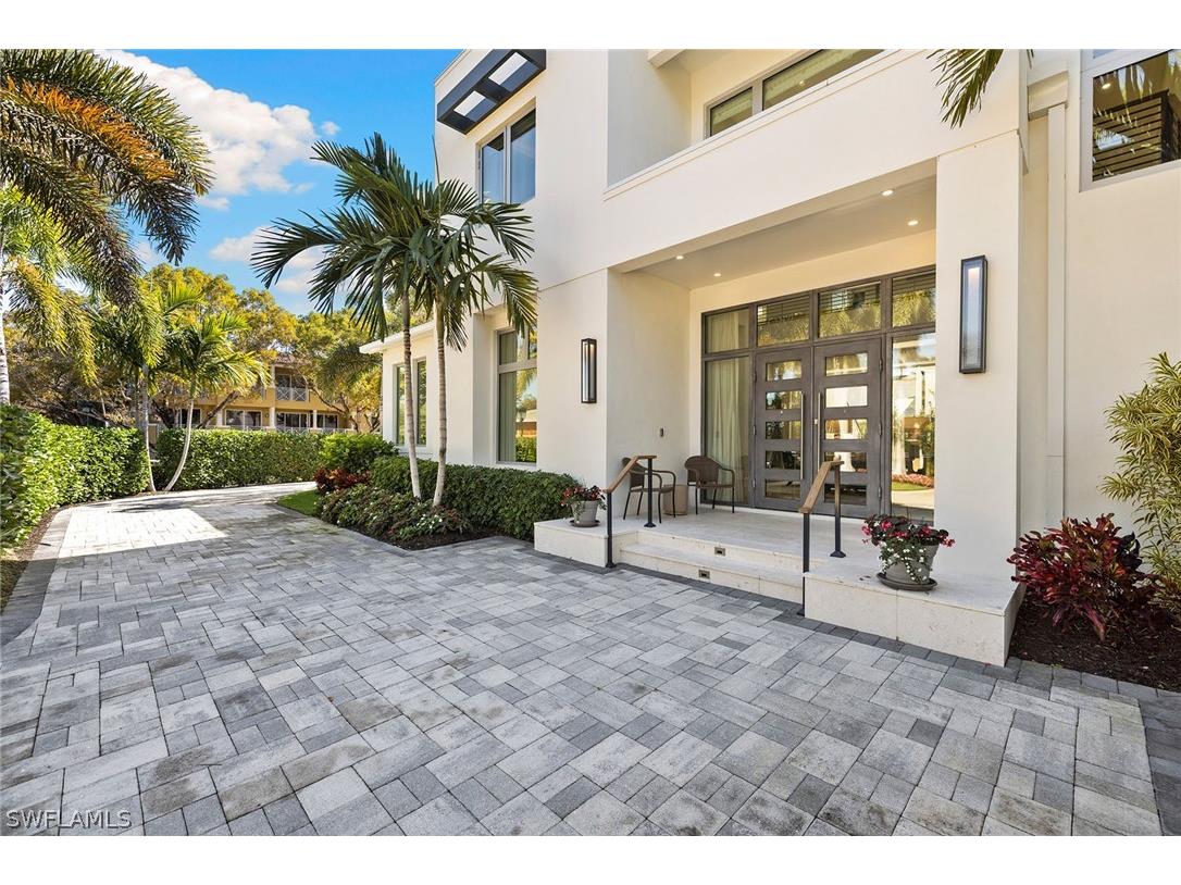 790 6th Avenue N Naples FL 34102 226006865 image2