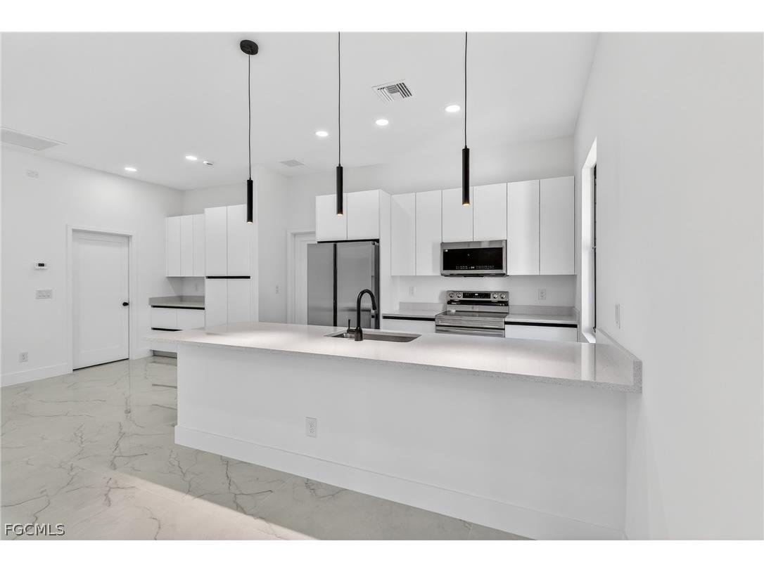 790 Bell Boulevard S Lehigh Acres FL 33974 2026008350 image12