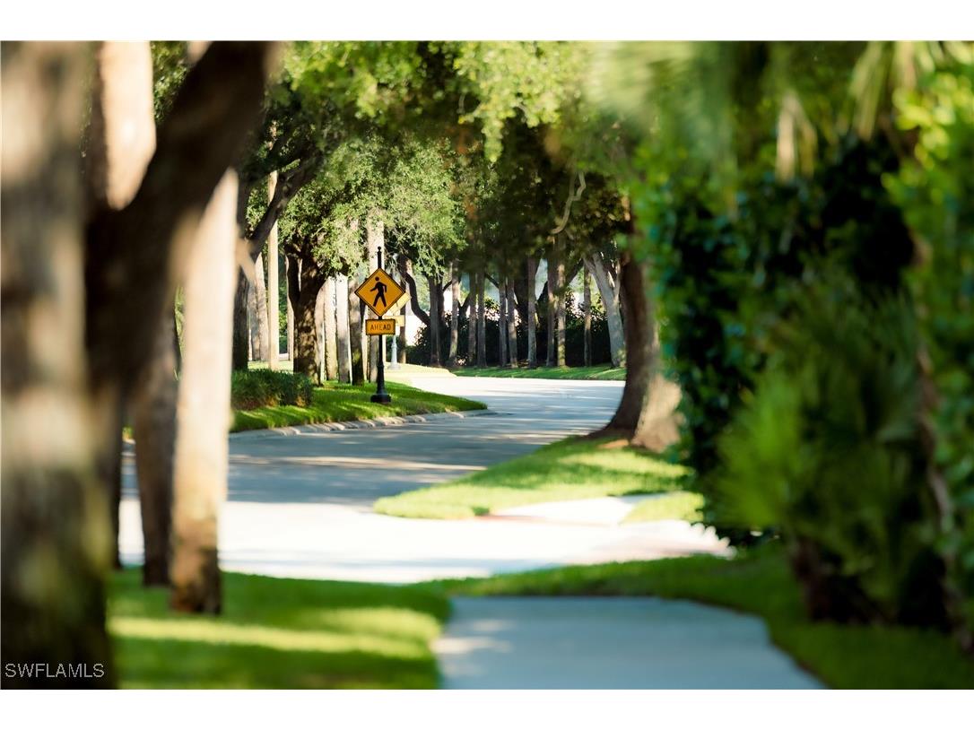 790 Willowbrook Drive #307 Naples FL 34108 225073516 image26