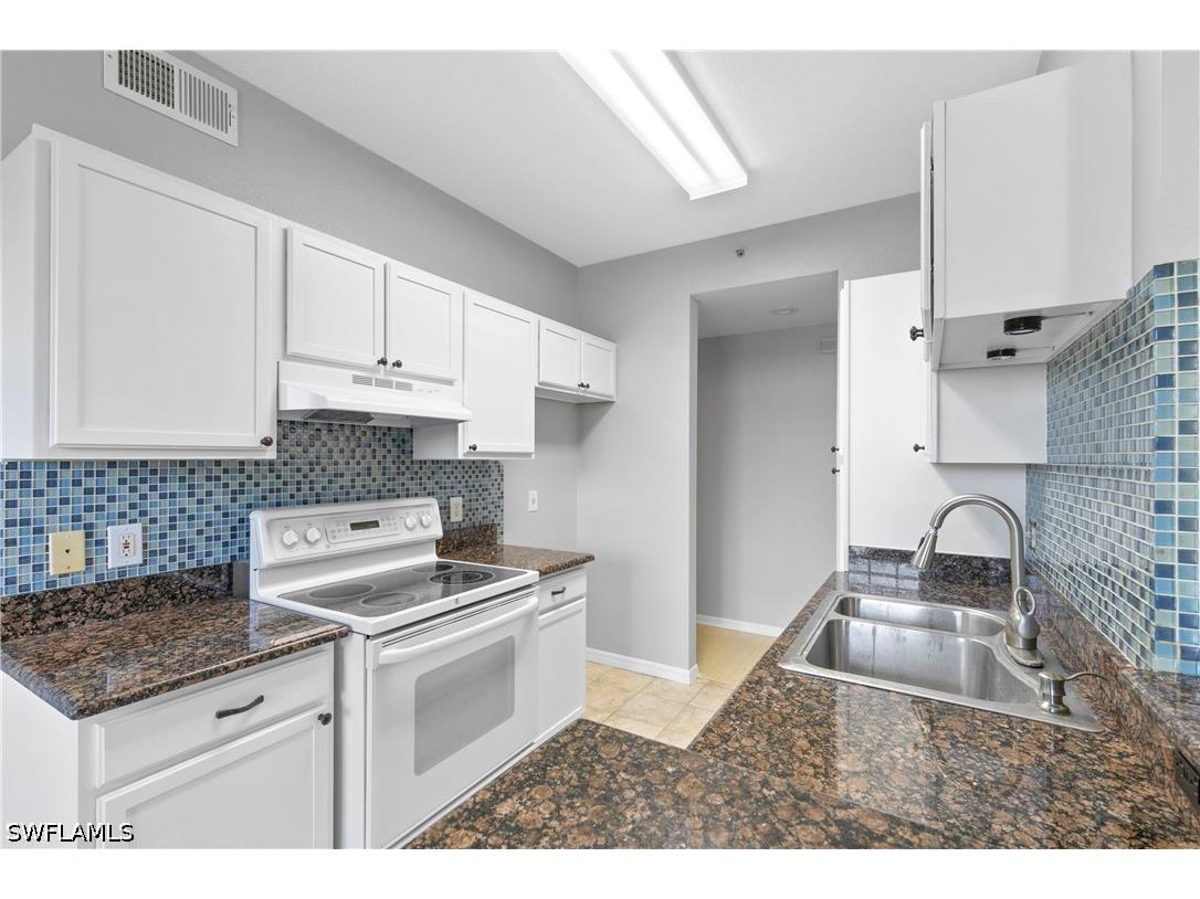 7905 Preserve Circle #126 Naples FL 34119 226020586 image1