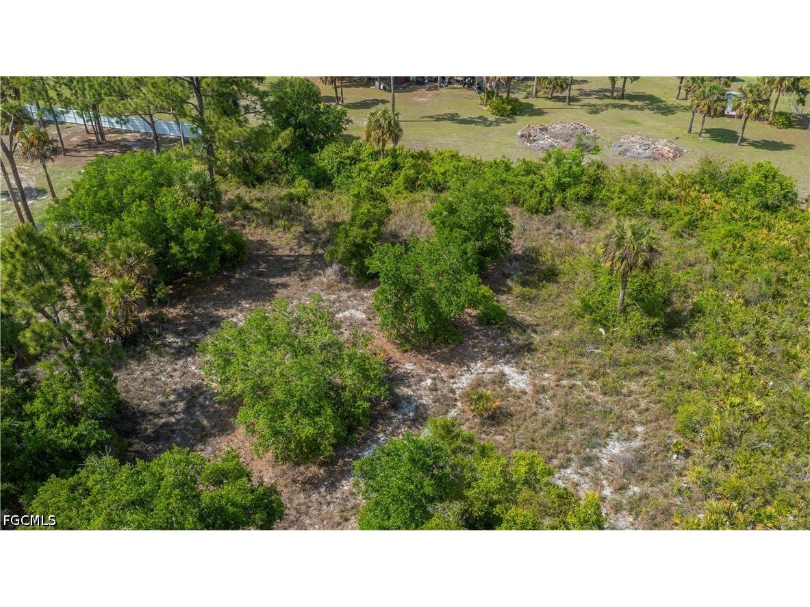 7906 23rd Place Labelle FL 33935 2026017237 image10