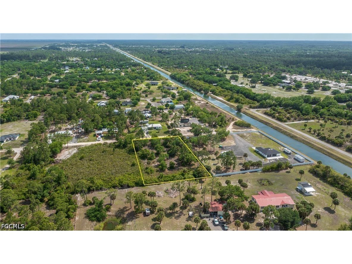 7906 23rd Place Labelle FL 33935 2026017237 image13
