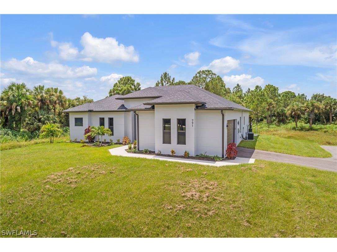791 14th Street NE Naples FL 34120 226006544 image2