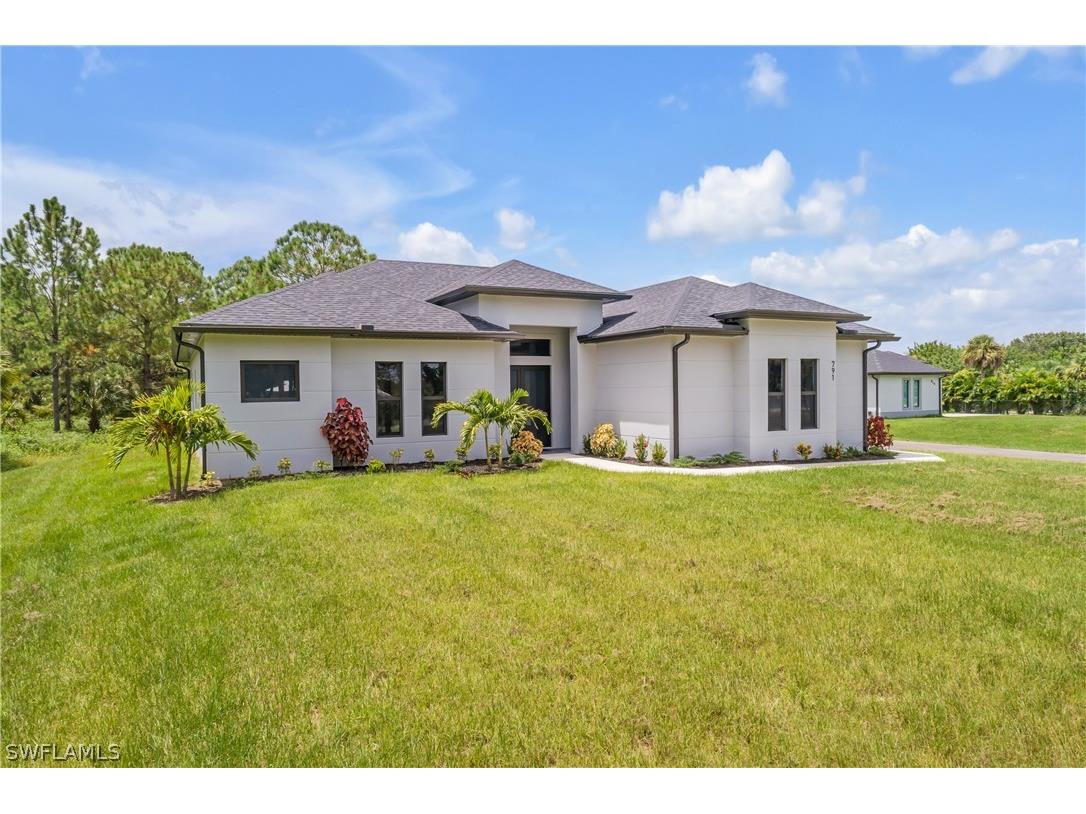 791 14th Street NE Naples FL 34120 226006544 image4