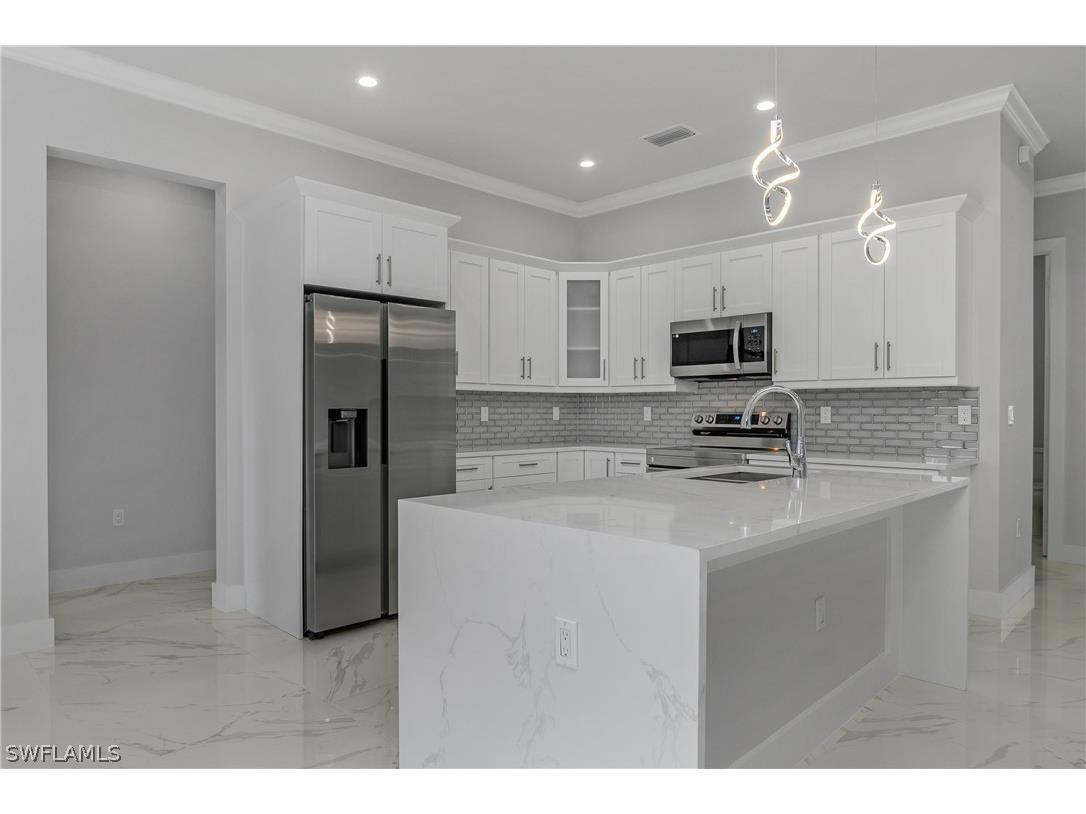 791 14th Street NE Naples FL 34120 226006544 image9