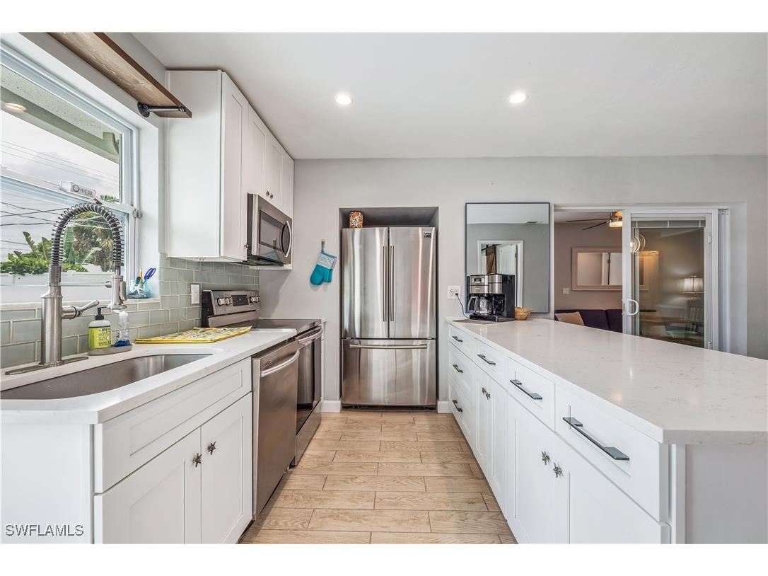 791 94th Avenue N Naples FL 34108 225066233 image12