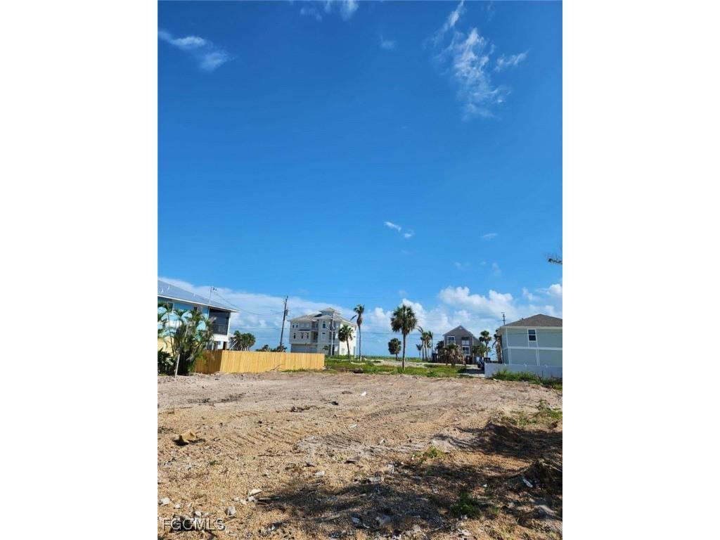 7910 Buccaneer Drive Fort Myers Beach FL 33931 2025019859 image5