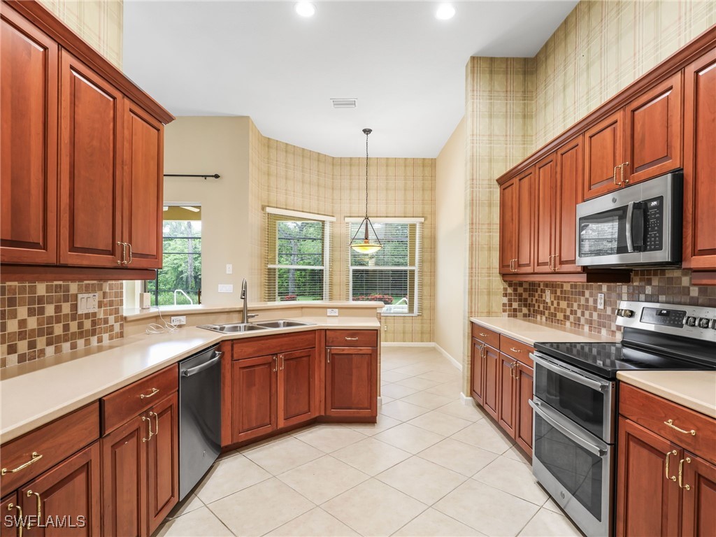 7914 Founders Circle Naples FL 34104 225064338 image8