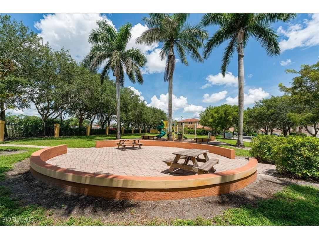 7918 Bristol Circle Naples FL 34120 225066932 image30