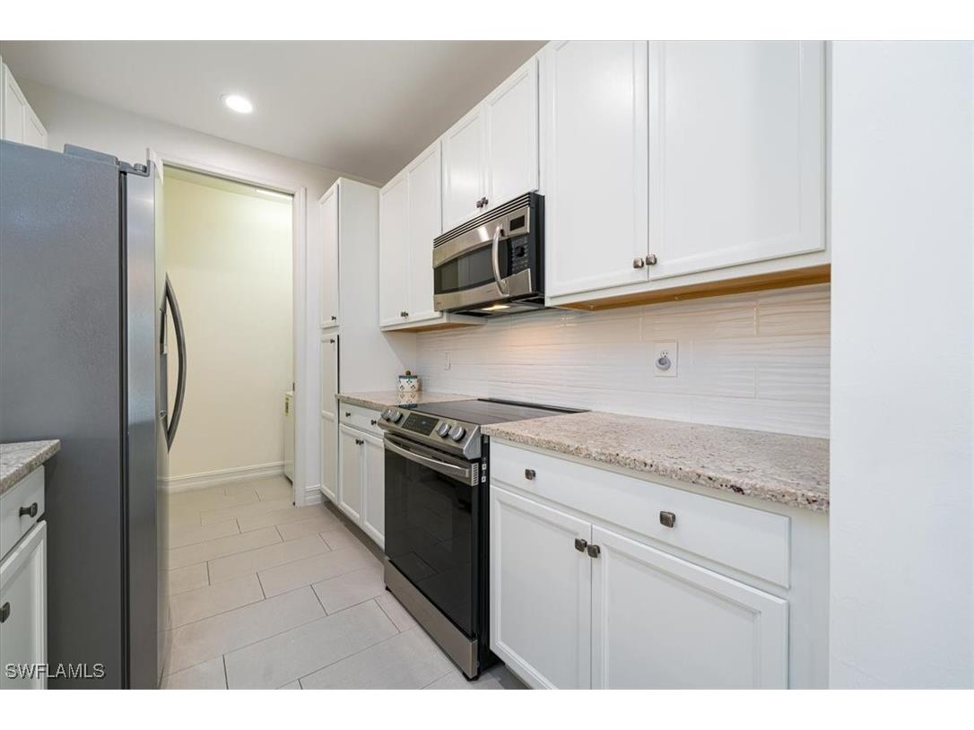 7918 Bristol Circle Naples FL 34120 225066932 image8