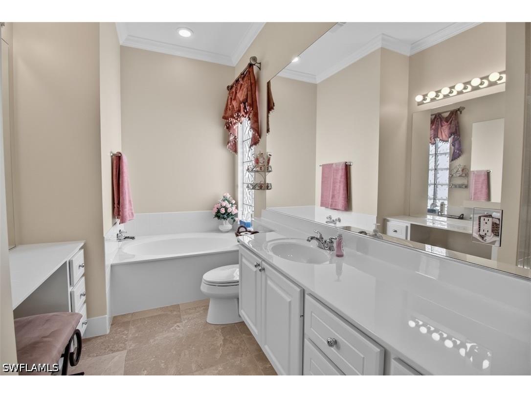7919 Valentina Court Naples FL 34114 226013016 image16