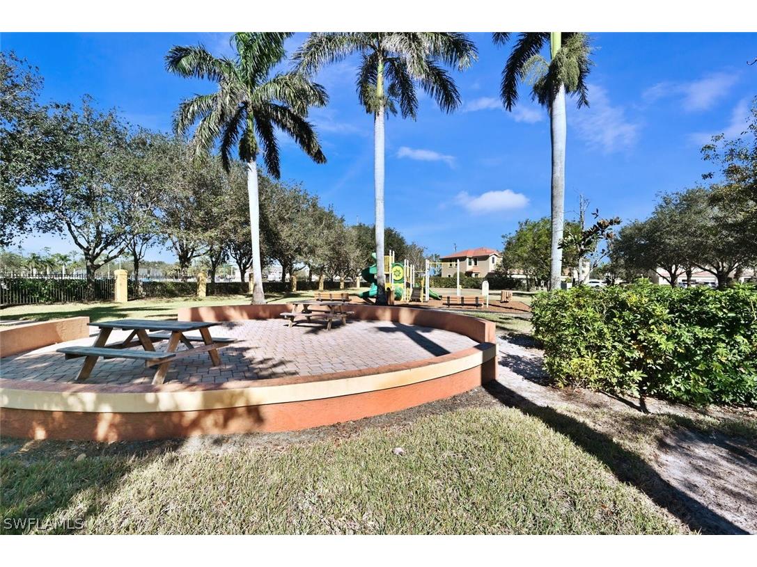 7923 Bristol Circle Naples FL 34120 226006626 image40