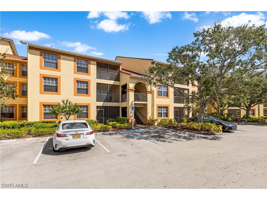 7925 Preserve Circle #311 Naples FL 34119 223095887 image1