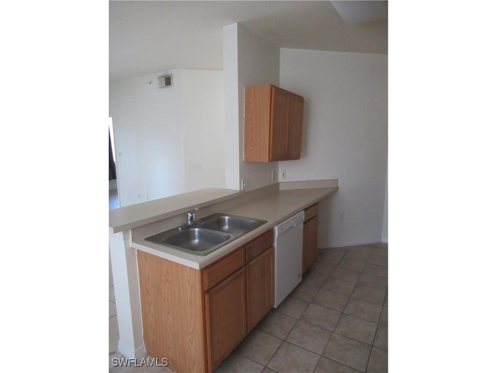 7925 Preserve Circle #321 Naples FL 34119 225071471 image5