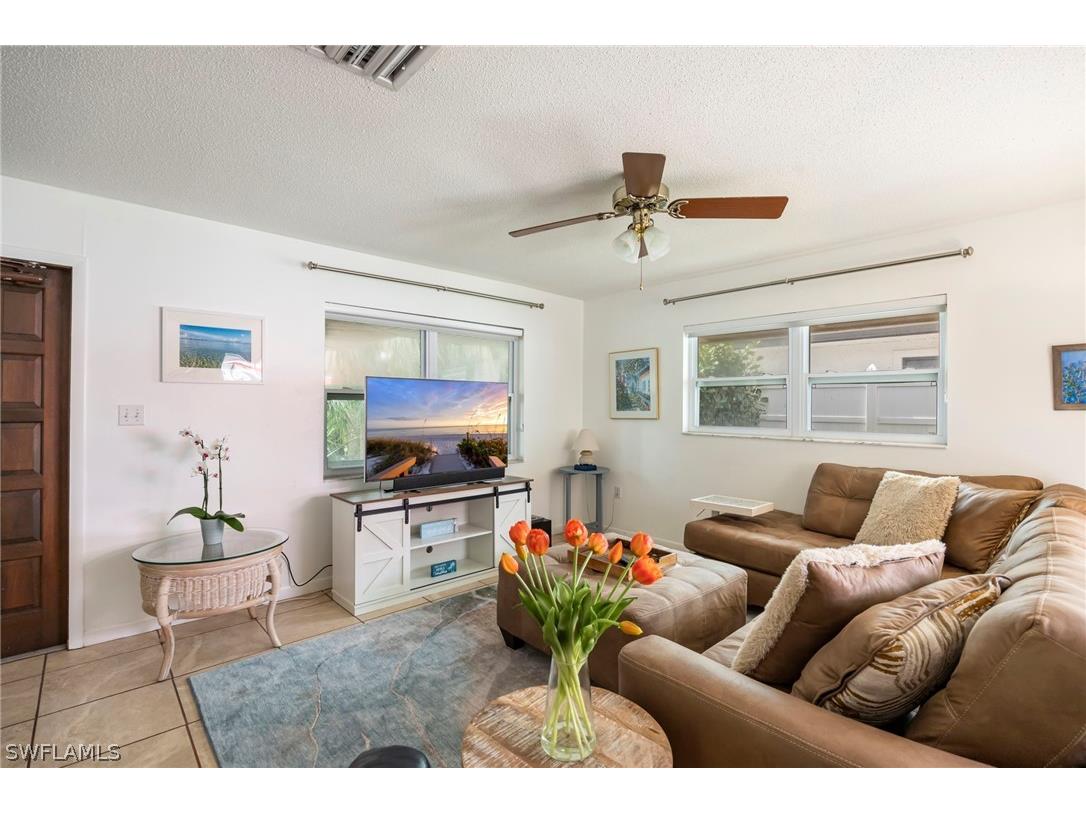 793 91st Avenue N Naples FL 34108 226009756 image1