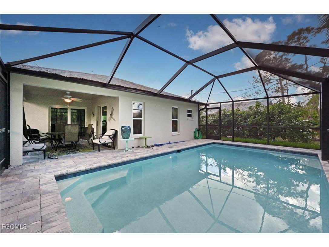 793 95th Avenue N Naples FL 34108 2025012897 image1