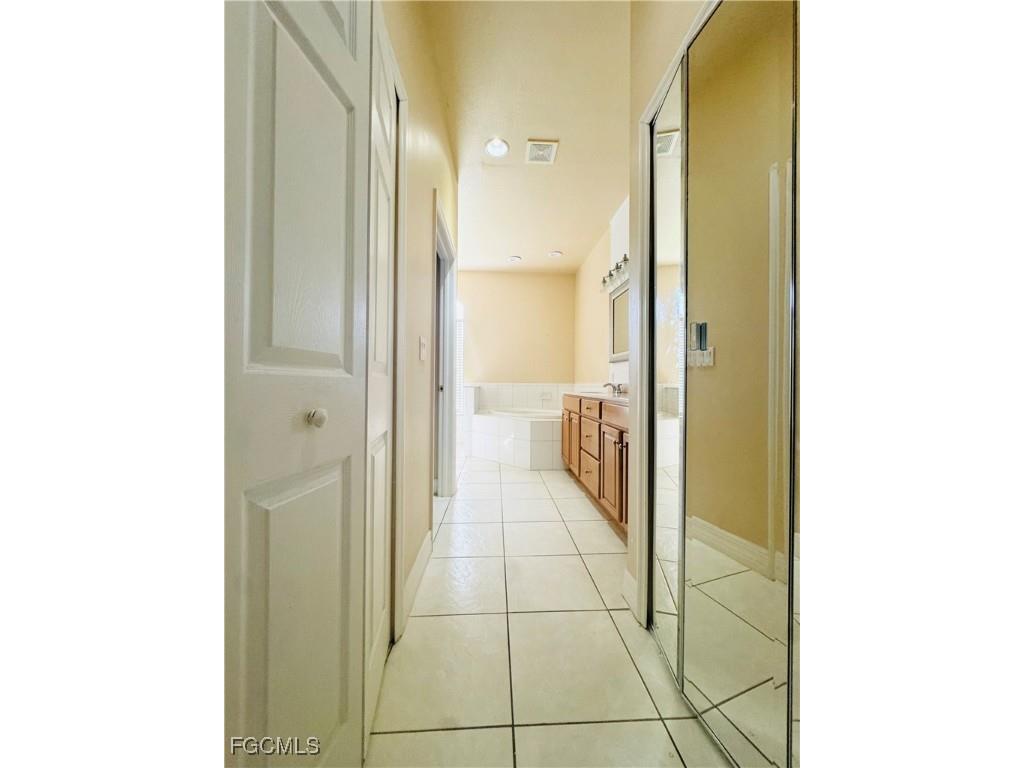 7930 Sandel Wood Circle W Fort Myers FL 33908 2025005187 image12