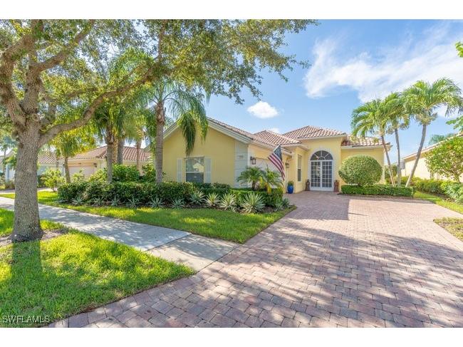 7930 Valentina Court Naples FL 34114 224075433 image1