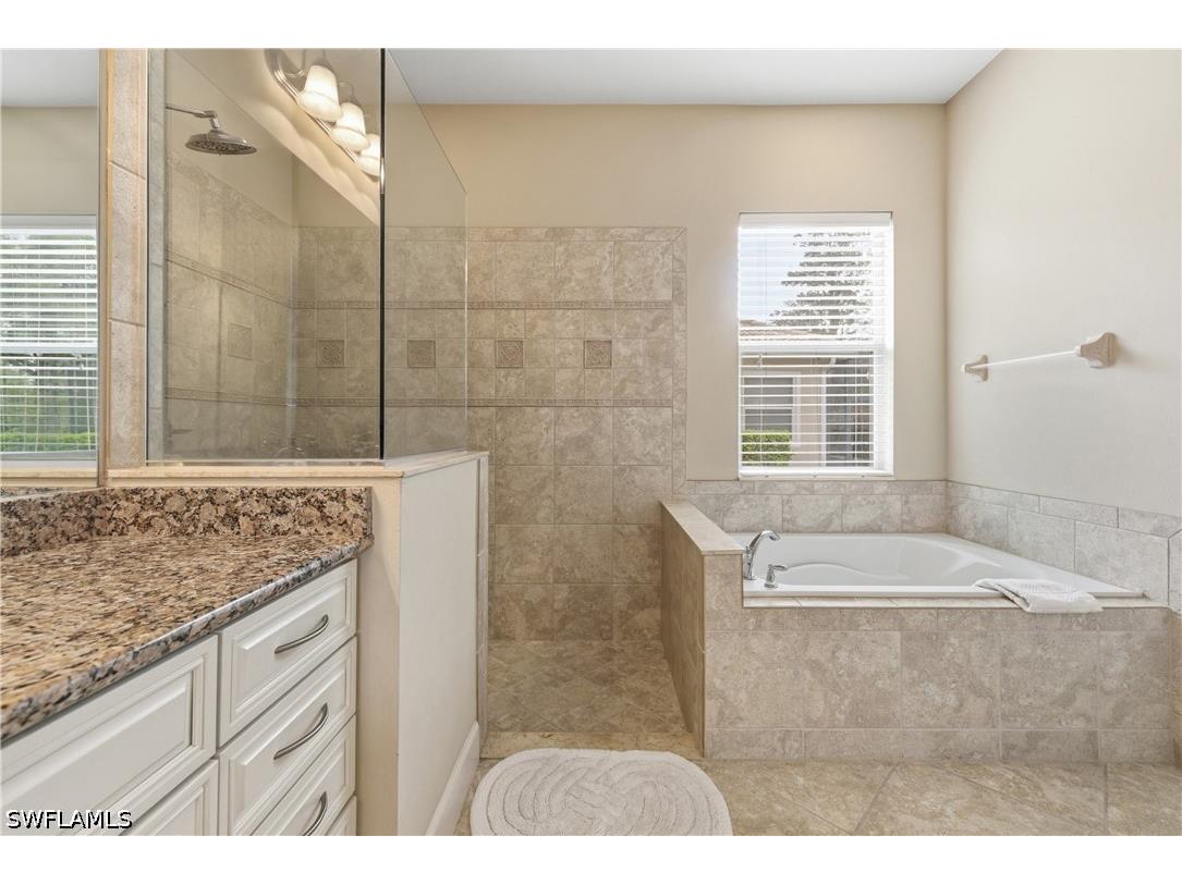 7932 Princeton Drive Naples FL 34104 226015008 image20