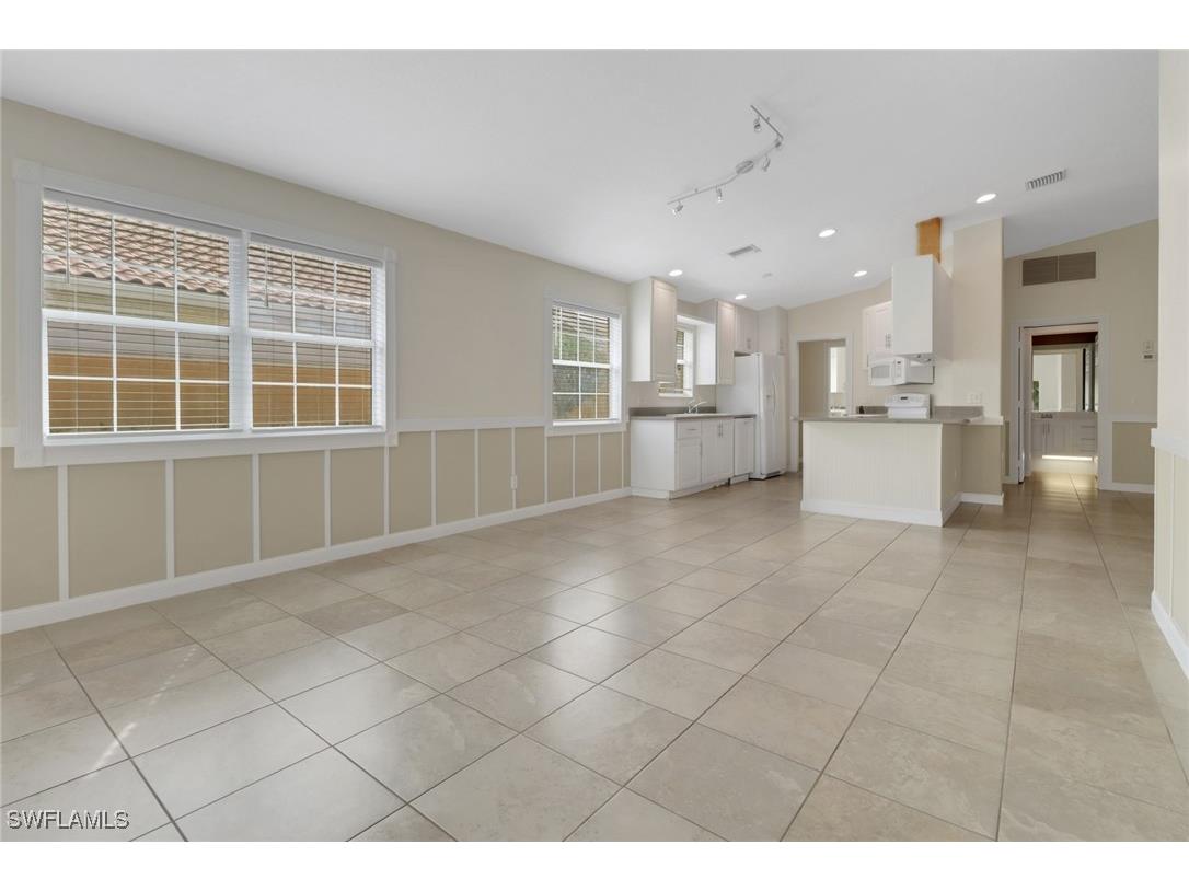 7933 Umberto Court Naples FL 34114 225064360 image3