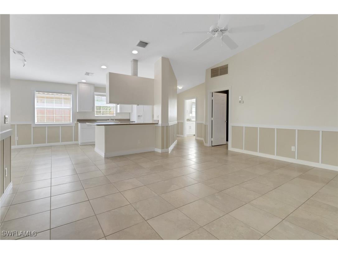 7933 Umberto Court Naples FL 34114 225064360 image6