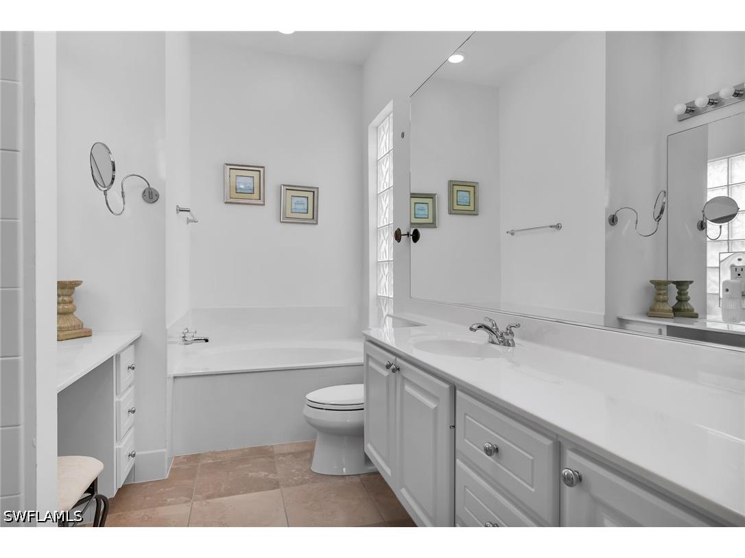 7935 Valentina Court Naples FL 34114 226021752 image23