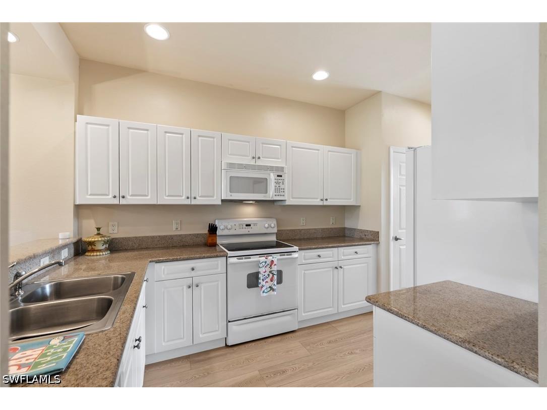 7940 Mahogany Run Lane #611 Naples FL 34113 226016863 image9