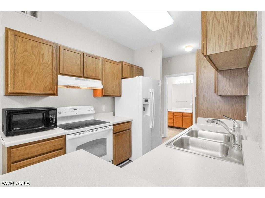 7940 Preserve Circle #916 Naples FL 34119 226023187 image9