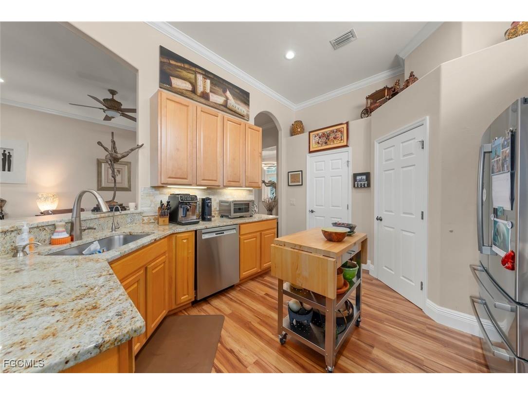 7944 Glenfinnan Circle Fort Myers FL 33912 2025020011 image21