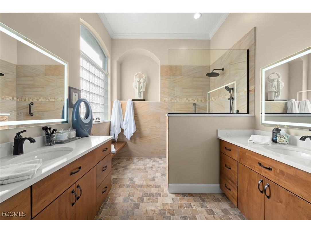 7944 Glenfinnan Circle Fort Myers FL 33912 2025020011 image28