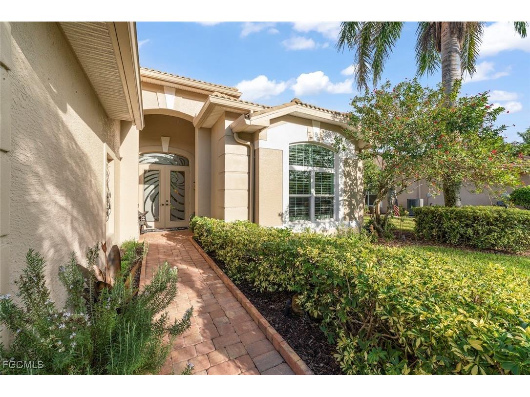 7944 Glenfinnan Circle Fort Myers FL 33912 2025020011 image3