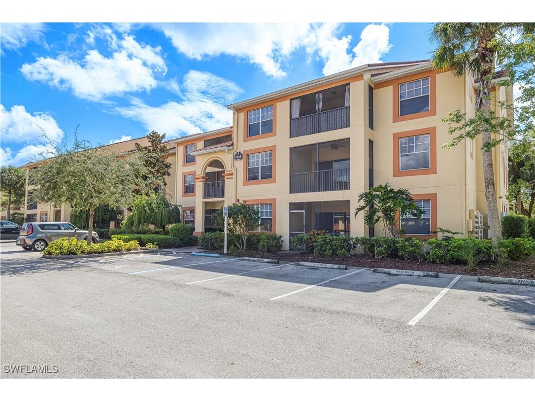 7945 Preserve Circle #511 Naples FL 34119 224082149 image1