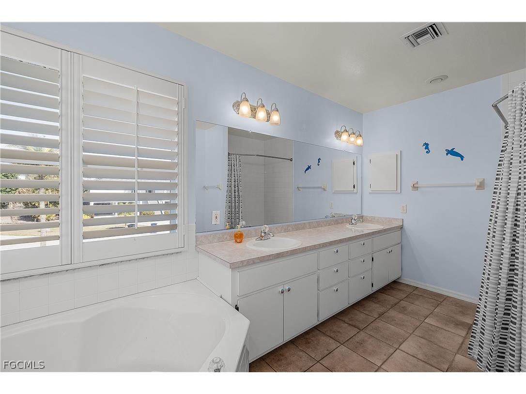7947 Gabion Court Bokeelia FL 33922 2026006576 image12