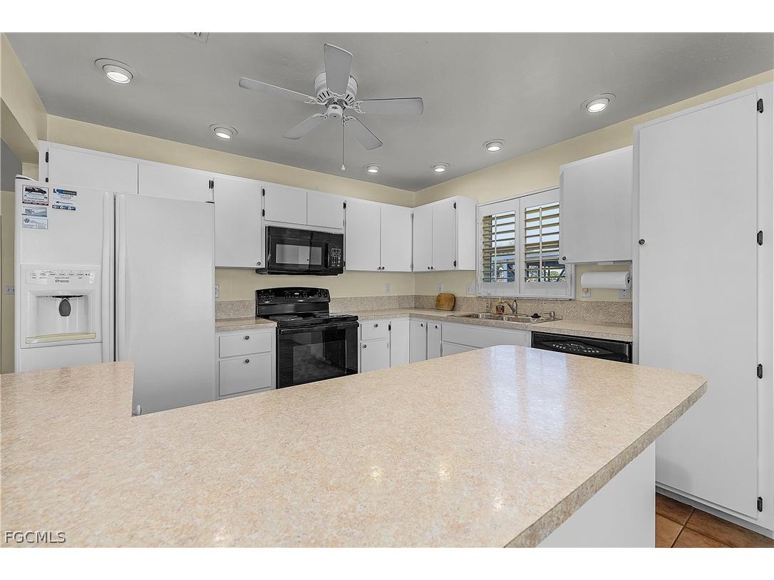 7947 Gabion Court Bokeelia FL 33922 2026006576 image23