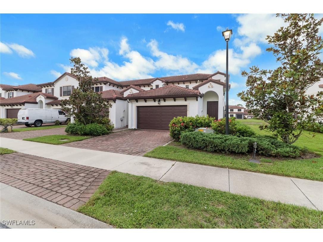 7948 Bristol Circle Naples FL 34120 225071954 image1