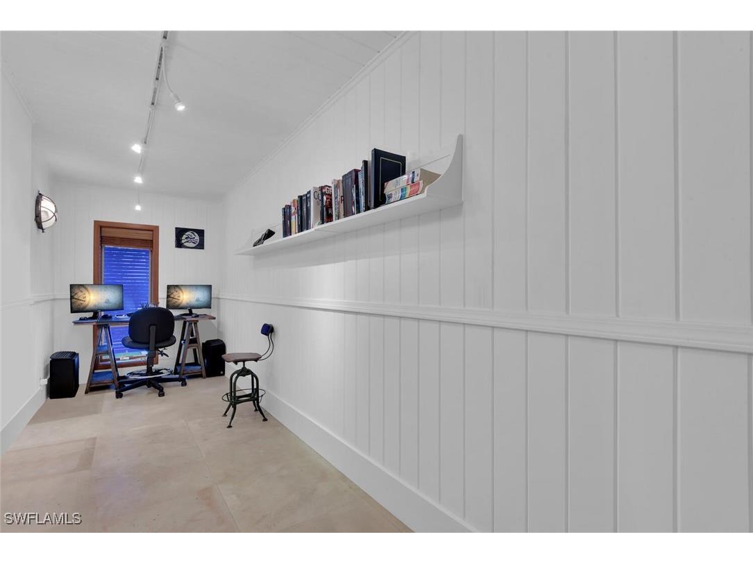 795 18th Avenue S Naples FL 34102 225073603 image19