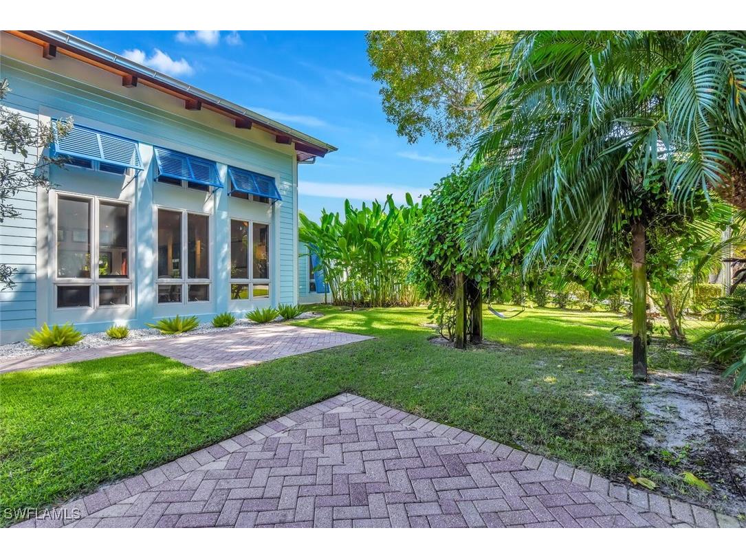 795 18th Avenue S Naples FL 34102 225073603 image4