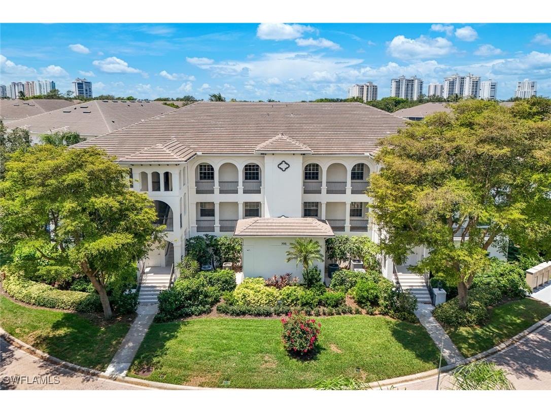 795 Bentwater Circle #202 Naples FL 34108 225076518 image2