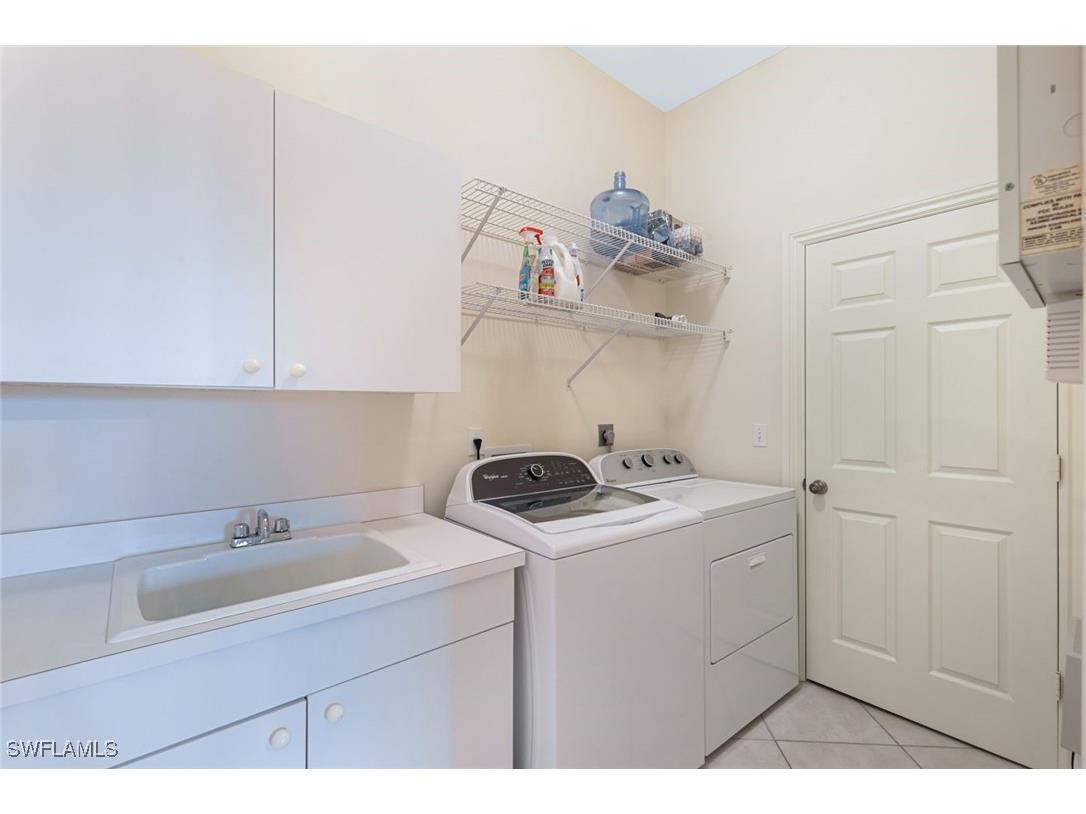 795 Bentwater Circle #202 Naples FL 34108 225076518 image27