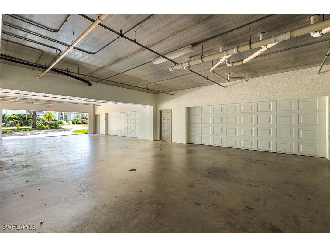 795 Bentwater Circle #202 Naples FL 34108 225076518 image32