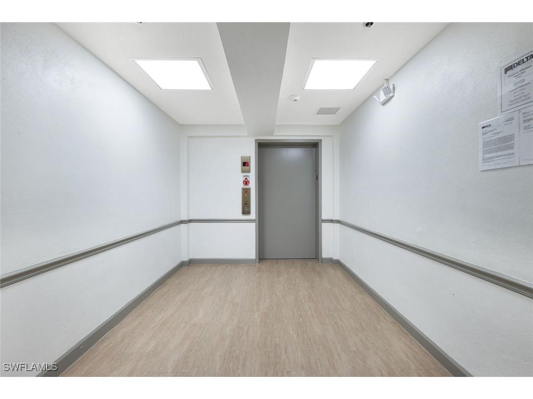 795 Bentwater Circle #202 Naples FL 34108 225076518 image33